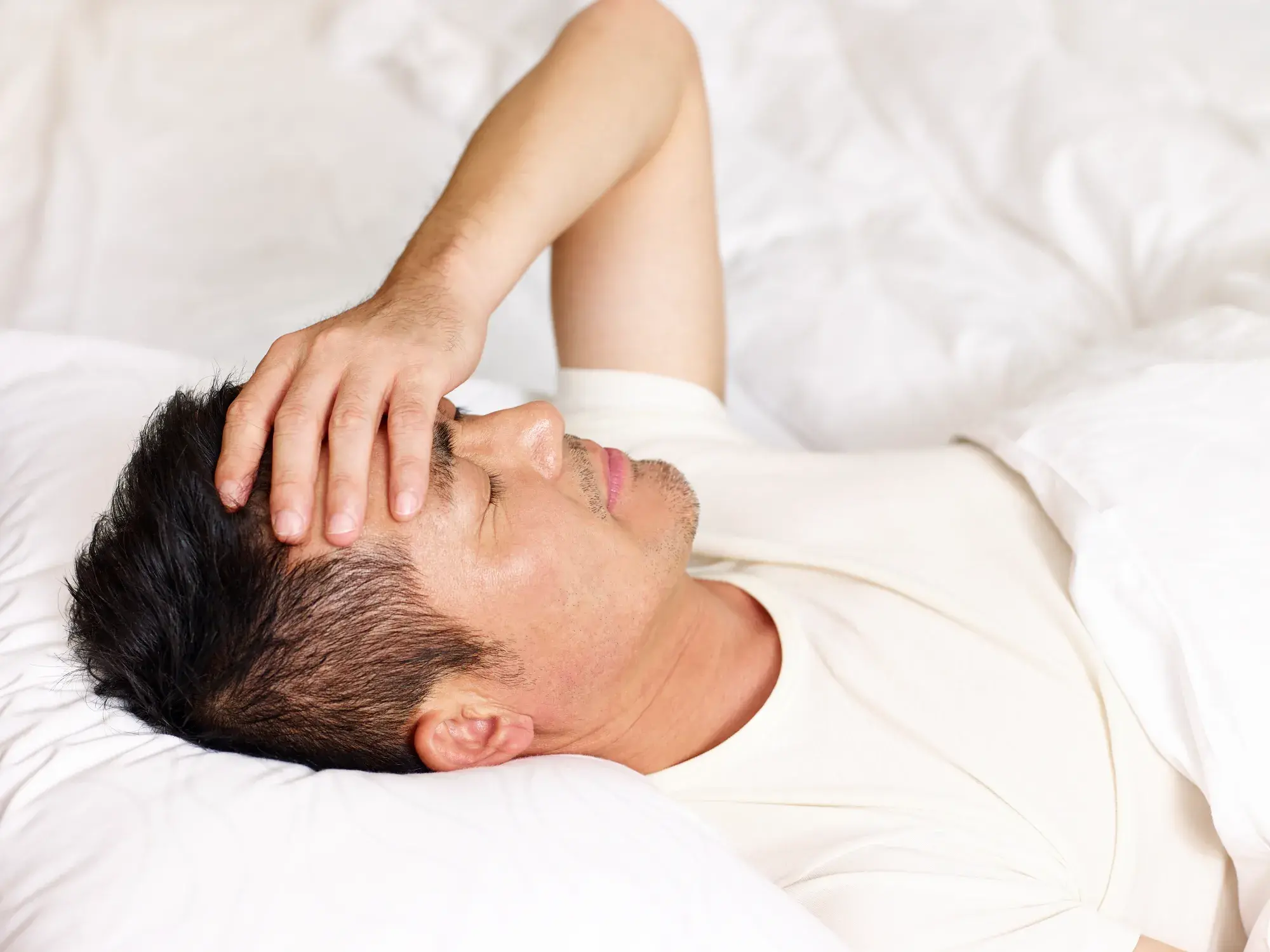 How to Sleep with Sciatica: Causes, Sleep Positions, and Tips